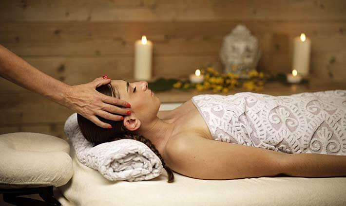 Massage de la tête zen