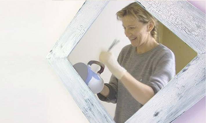 Photo reflet de Brigitte dans un miroir