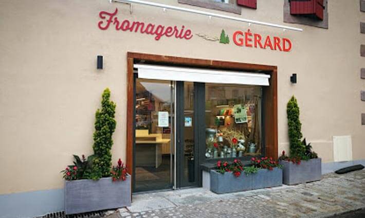 Devanture du magasin de la fromagerie Gérard